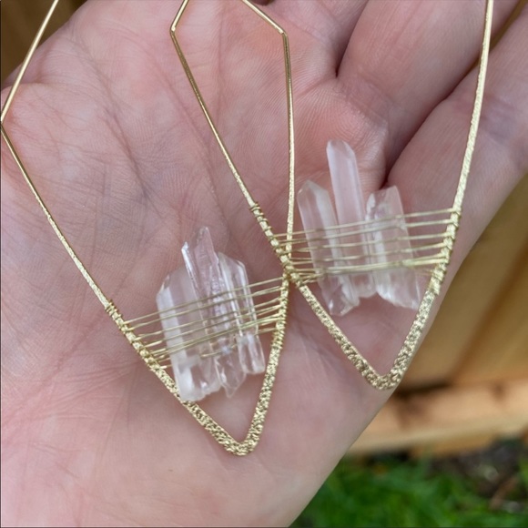 FP Mint Geode Threader Earrings in Natural Quartz - Picture 6 of 8